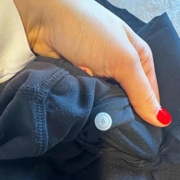 Lululemon Align™ High-Rise Jogger Full Length - Size 6 - Picture 2 of 9
